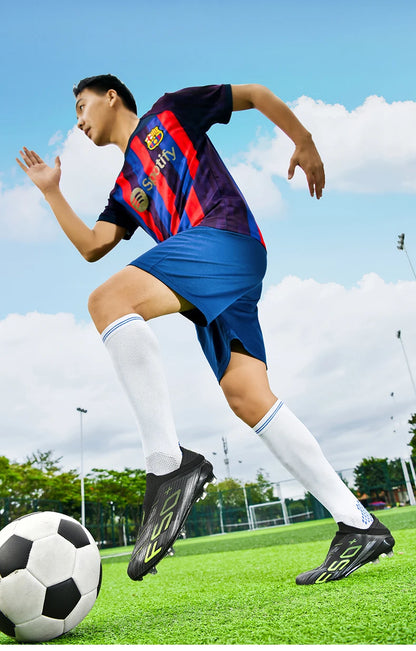 New Men Soccer Shoes Non-Slip Indoor Futsal Football Boots Match Grass Cleats High-quality Sneakers Hot-selling High-top Outdoor
