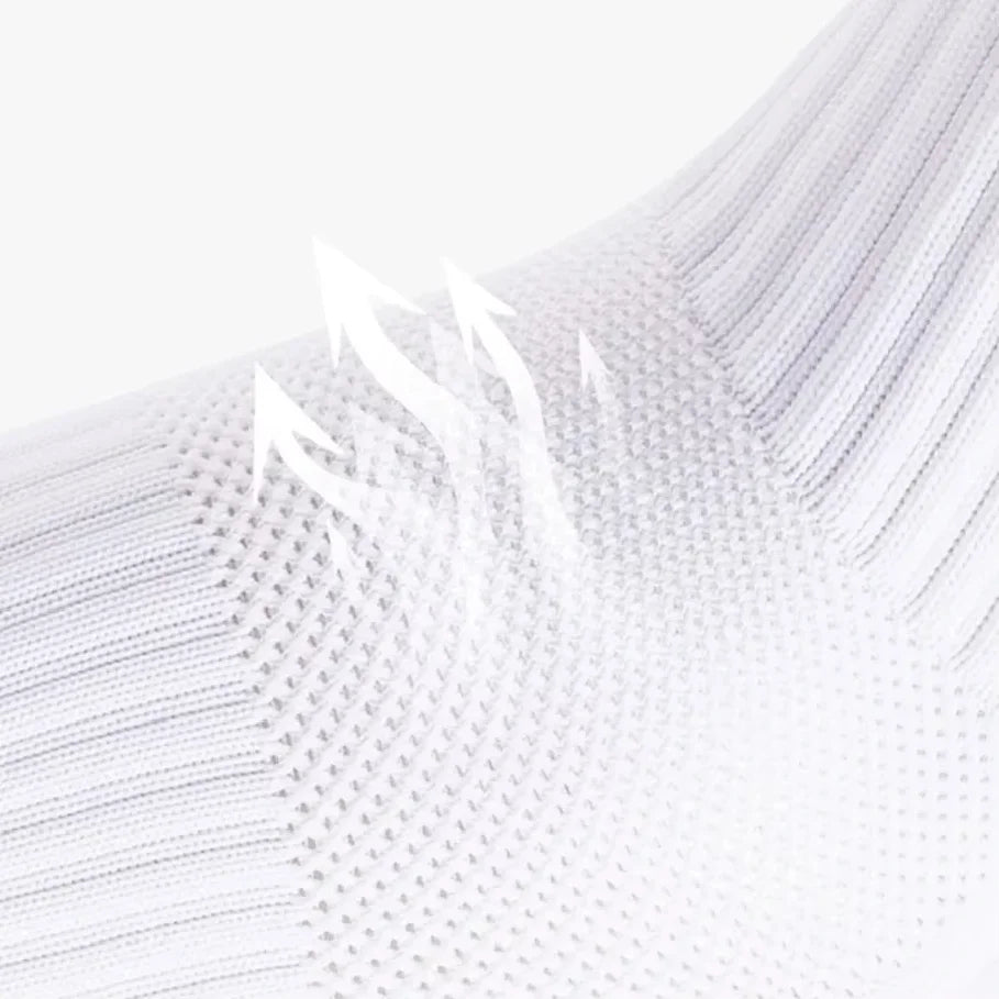 4 Pairs Men's Soccer Socks with Grip, Non Slip Anti Slip Athletic Socks with Cushion Pads for Football/Basketball/Hockey